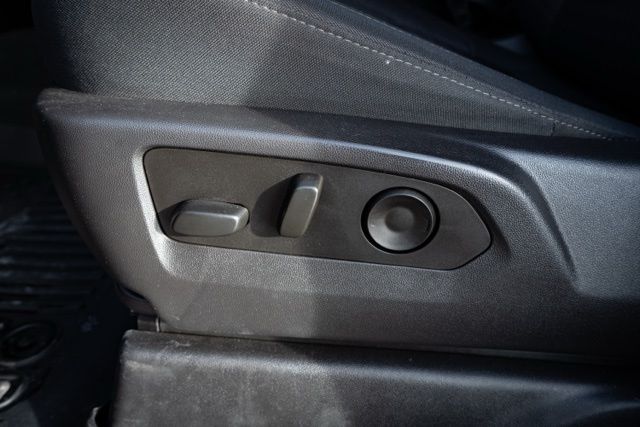 2023 CHEVROLET SILVERADO - Image 19