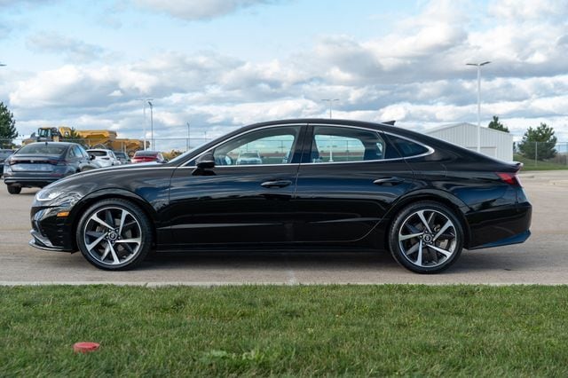 2023 HYUNDAI SONATA - Image 4
