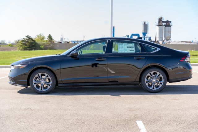 2023 Honda Accord EX photo 4