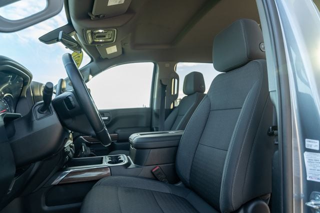 2021 CHEVROLET SILVERADO - Image 16