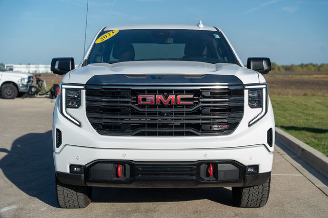 2023 GMC SIERRA - Image 2