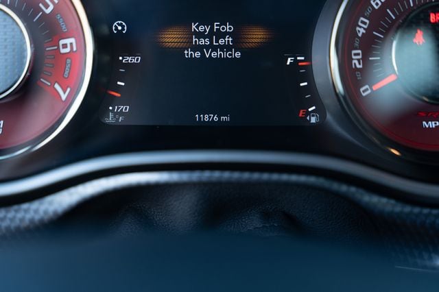 2016 DODGE CHALLENGER - Image 24