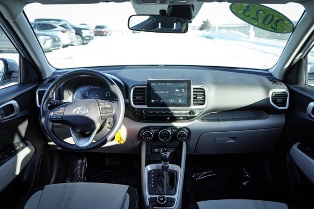 2023 HYUNDAI VENUE - Image 12
