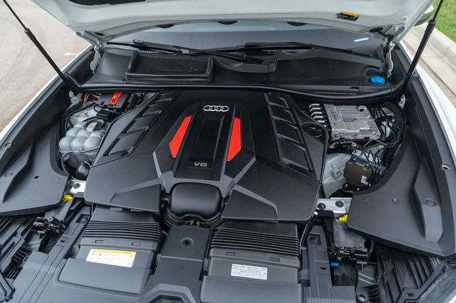 2021 AUDI SQ8 - Image 13