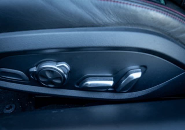 2018 AUDI R8 - Image 19