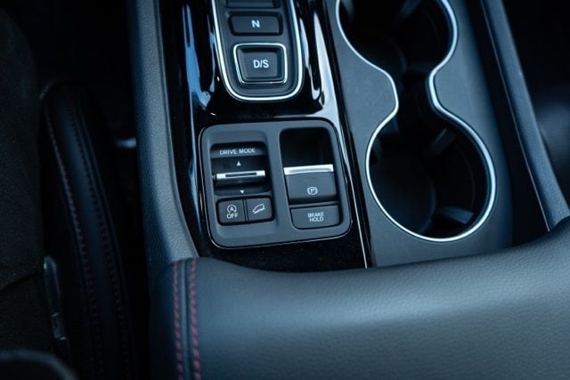 2025 HONDA PILOT - Image 32