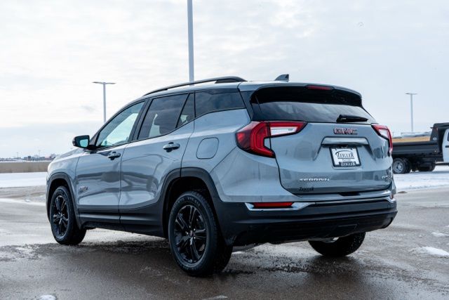 2023 GMC TERRAIN - Image 5