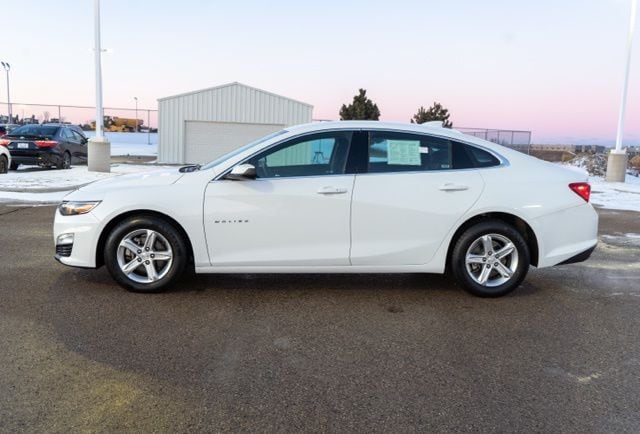 2024 CHEVROLET MALIBU - Image 3