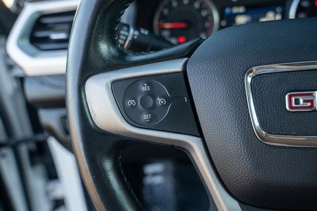 2020 GMC ACADIA - Image 28