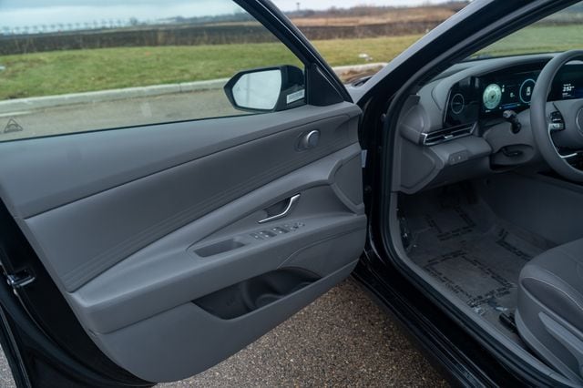 2024 HYUNDAI ELANTRA - Image 20