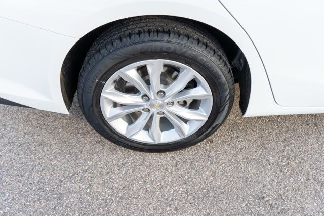 2024 CHEVROLET MALIBU - Image 9