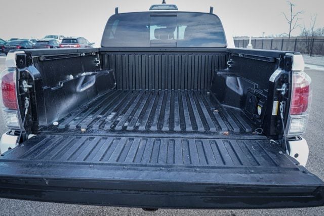 2022 TOYOTA TACOMA - Image 8