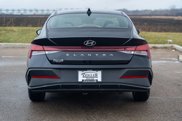 2024 HYUNDAI ELANTRA - Image 6