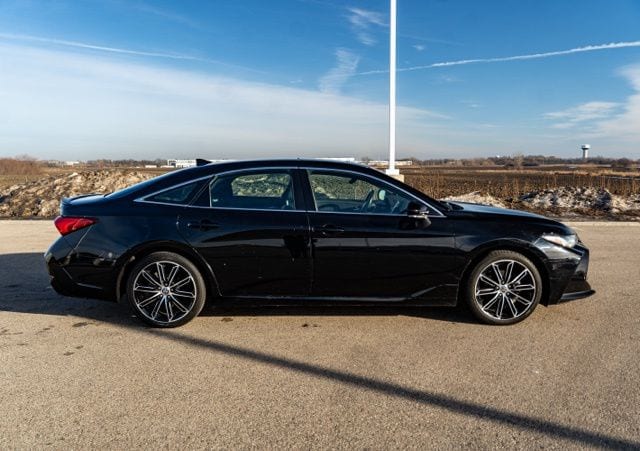 2021 TOYOTA AVALON - Image 4