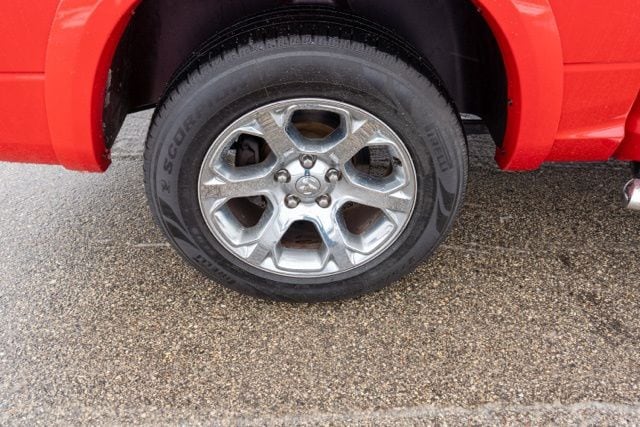 2015 RAM 1500 - Image 10