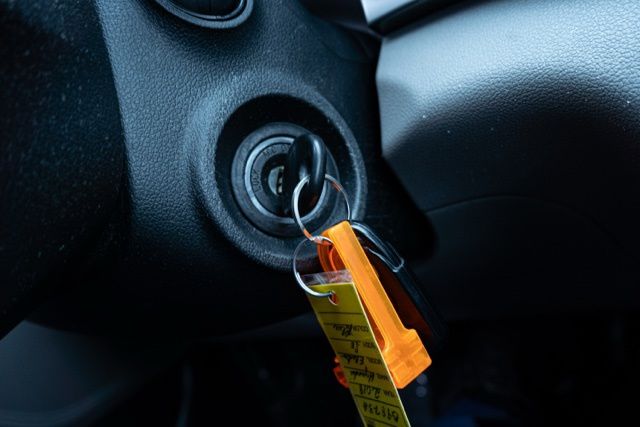 2018 HYUNDAI ELANTRA - Image 25