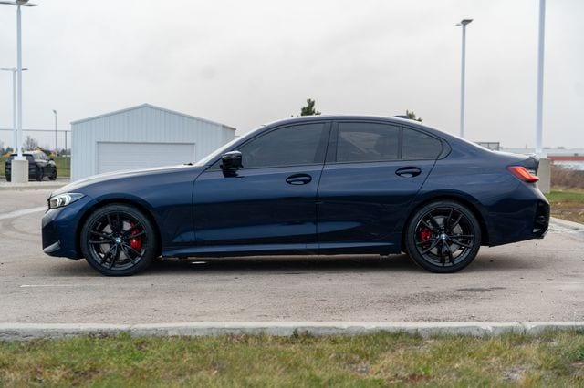 2023 BMW 340I - Image 4