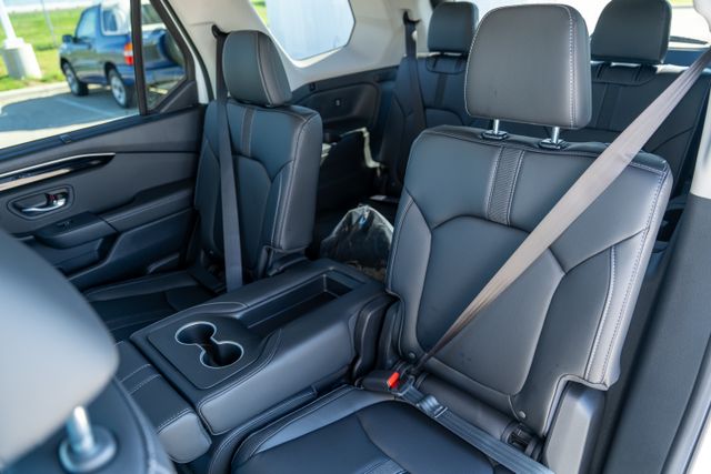 2025 HONDA PILOT - Image 17