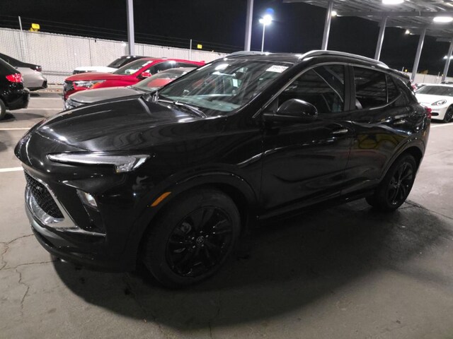 2024 Buick Encore GX Sport Touring photo 3