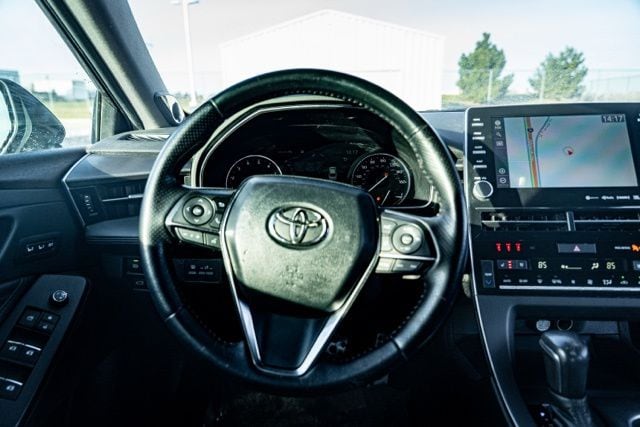 2021 TOYOTA AVALON - Image 11