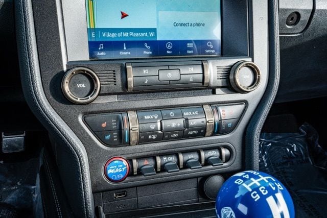 2020 FORD MUSTANG - Image 25