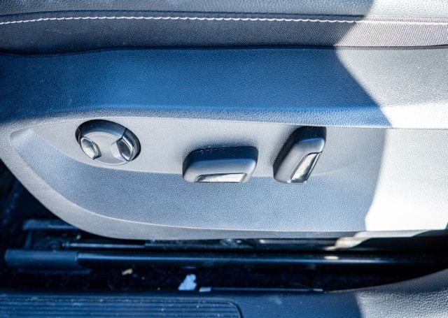 2022 VOLKSWAGEN TAOS - Image 17