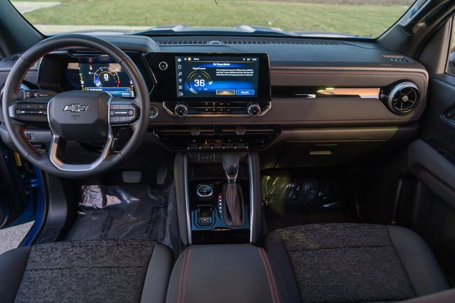 2023 CHEVROLET COLORADO - Image 14