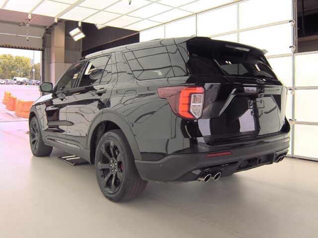 2021 Ford Explorer ST photo 2