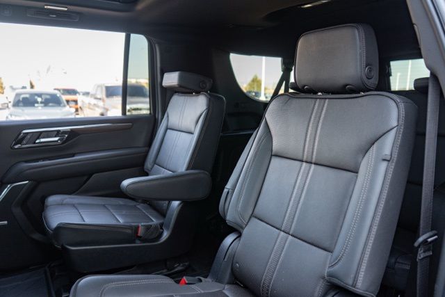 2025 CHEVROLET SUBURBAN - Image 17