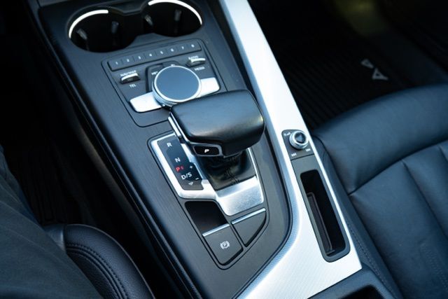 2017 AUDI A4 - Image 22