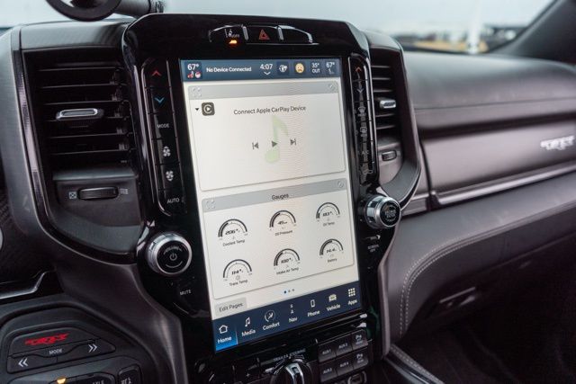 2023 RAM 1500 - Image 24