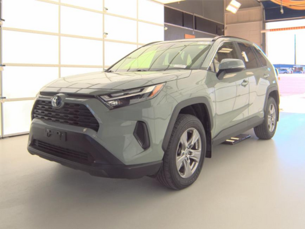 Used 2022 Toyota RAV4 Hybrid XLE SUV