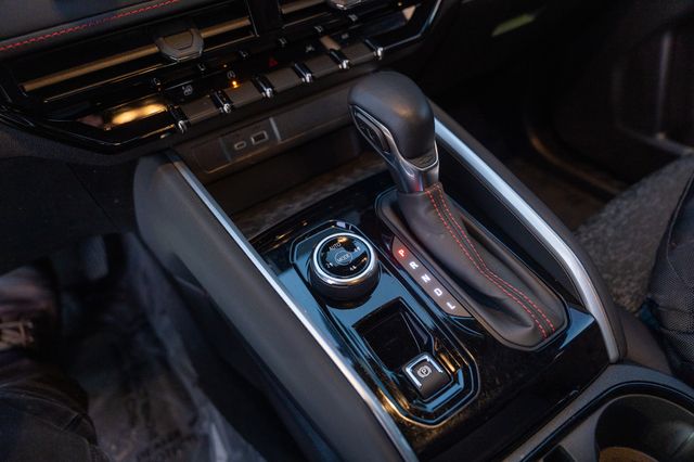 2023 CHEVROLET COLORADO - Image 29