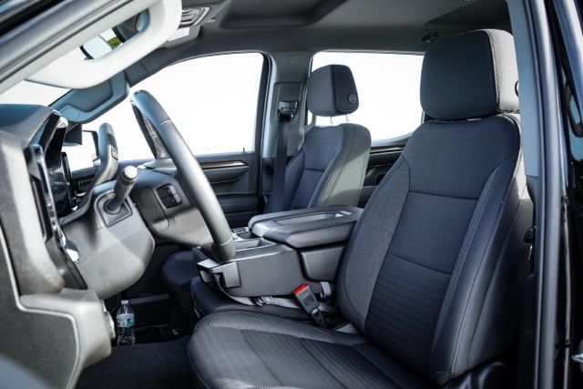 2023 CHEVROLET SILVERADO - Image 16