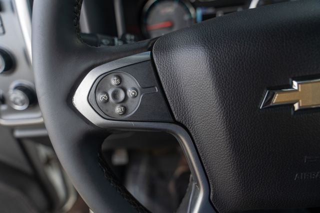 2017 CHEVROLET SILVERADO - Image 25