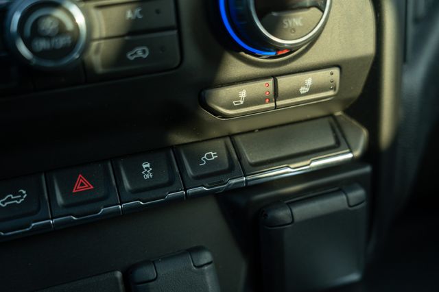 2021 CHEVROLET SILVERADO - Image 32