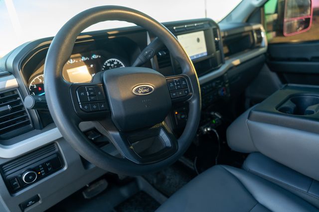 2023 FORD F-250 - Image 15