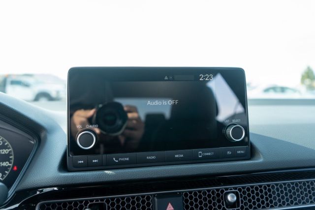 2025 HONDA CR-V - Image 25