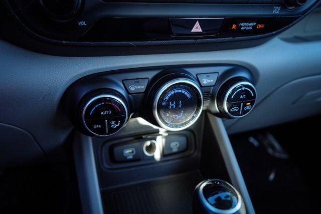 2023 HYUNDAI VENUE - Image 24