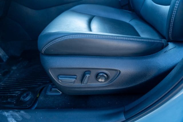 2023 TOYOTA RAV4 - Image 27