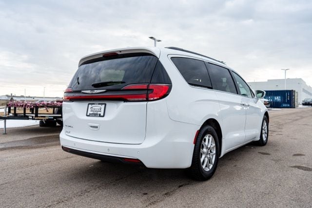 2022 CHRYSLER PACIFICA - Image 6