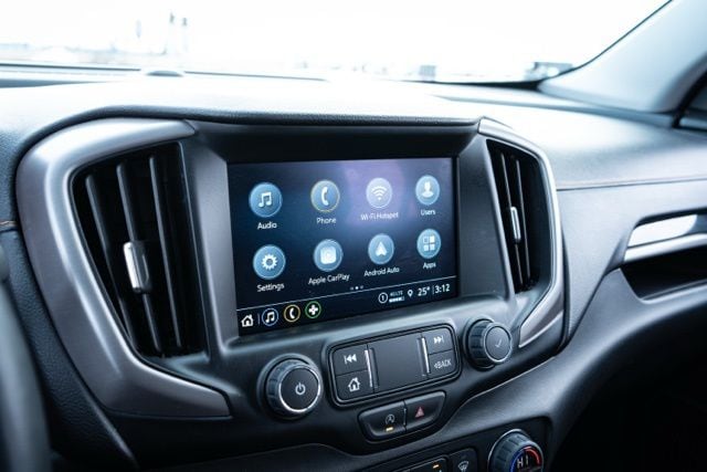 2023 GMC TERRAIN - Image 27