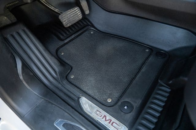 2023 GMC SIERRA - Image 25