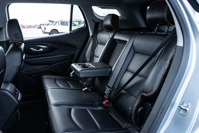 2023 GMC TERRAIN - Image 18
