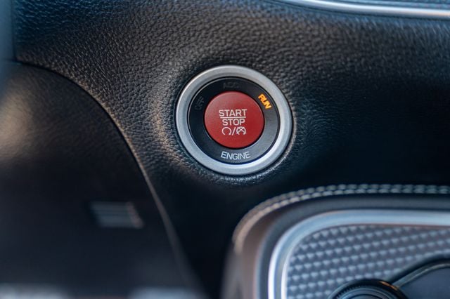 2016 DODGE CHALLENGER - Image 25