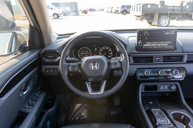 2025 HONDA PILOT - Image 14