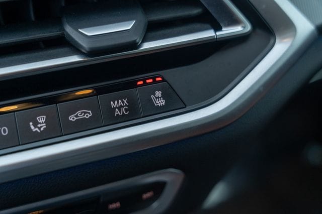 2023 BMW X6 - Image 35