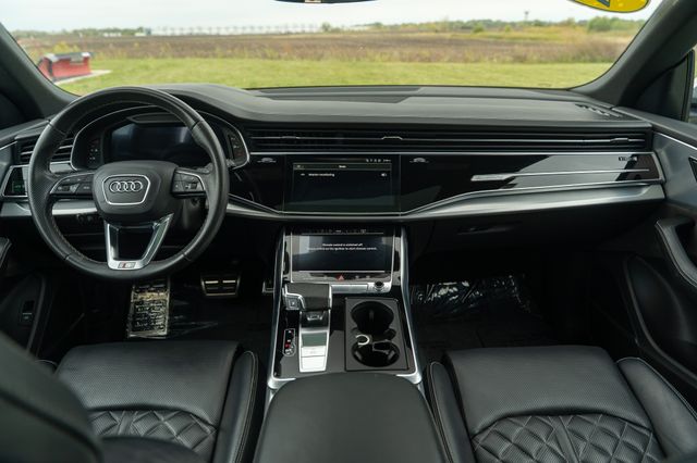 2021 AUDI SQ8 - Image 15
