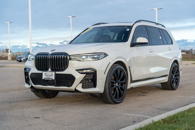 2022 BMW X7 - Image 3