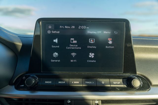 2024 KIA FORTE - Image 27